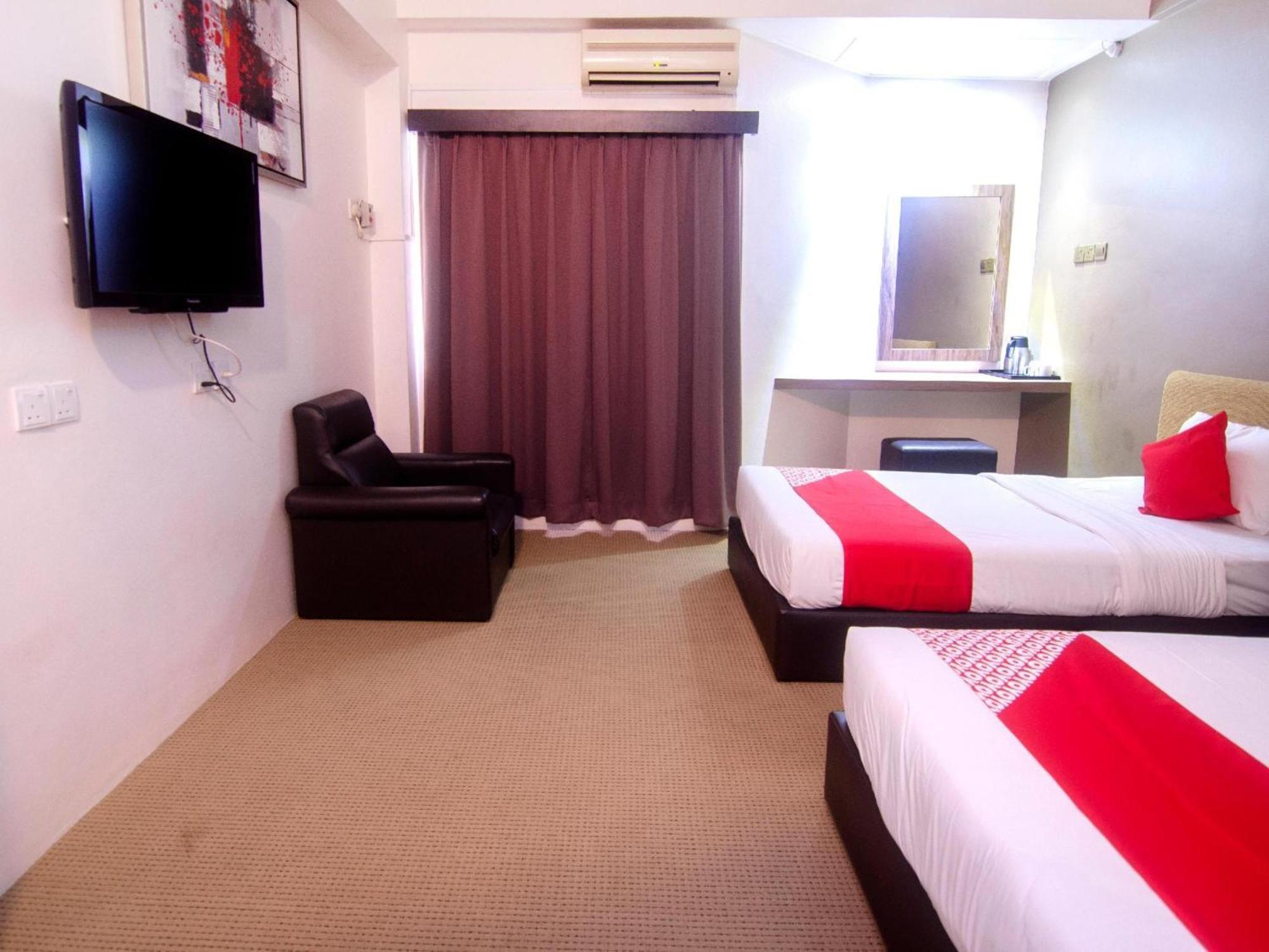 Super Oyo 979 Hua Kuok Inn Kuching Exterior photo